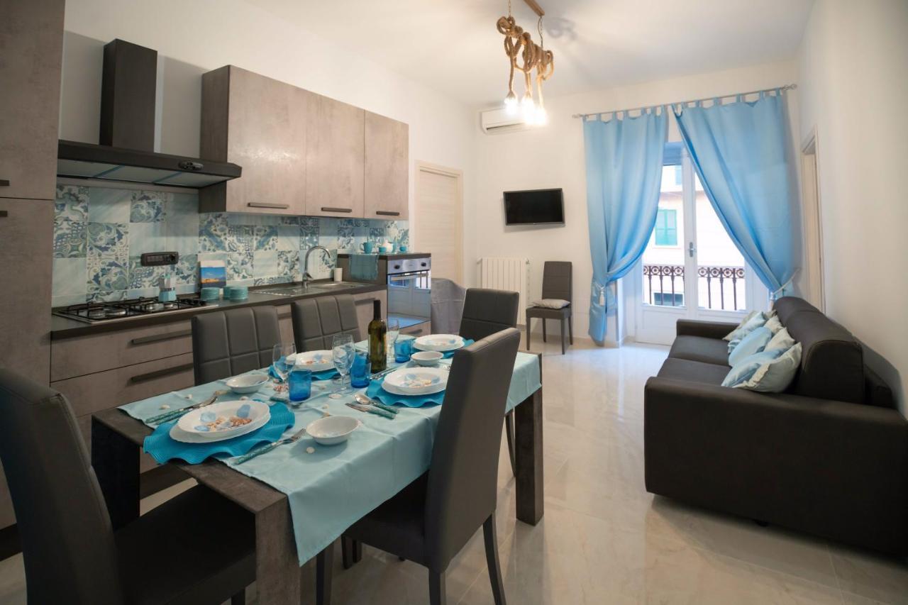 شقة New In!Amalie At Santa Lucia نابولي المظهر الخارجي الصورة