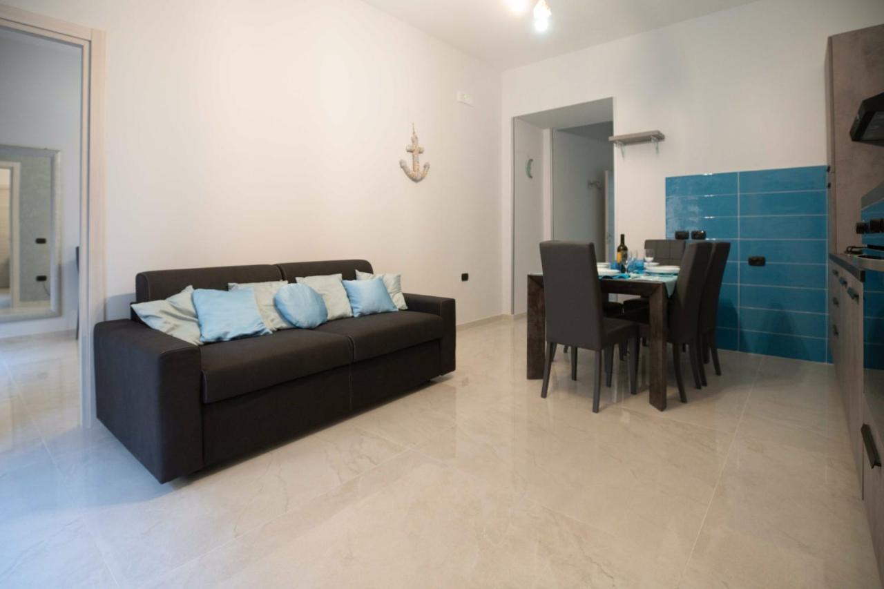 شقة New In!Amalie At Santa Lucia نابولي المظهر الخارجي الصورة